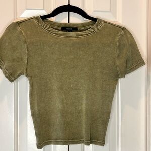 Forever 21 ribbed short sleeve shirt. Size medium